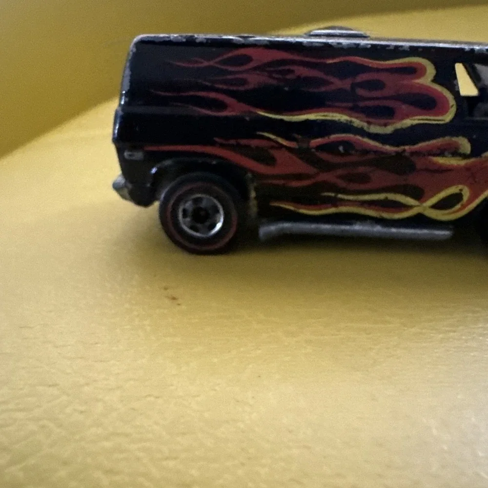 Hot Wheels Super Van 1974 Redline Black With Flames Mattel Hong Kong Vintage